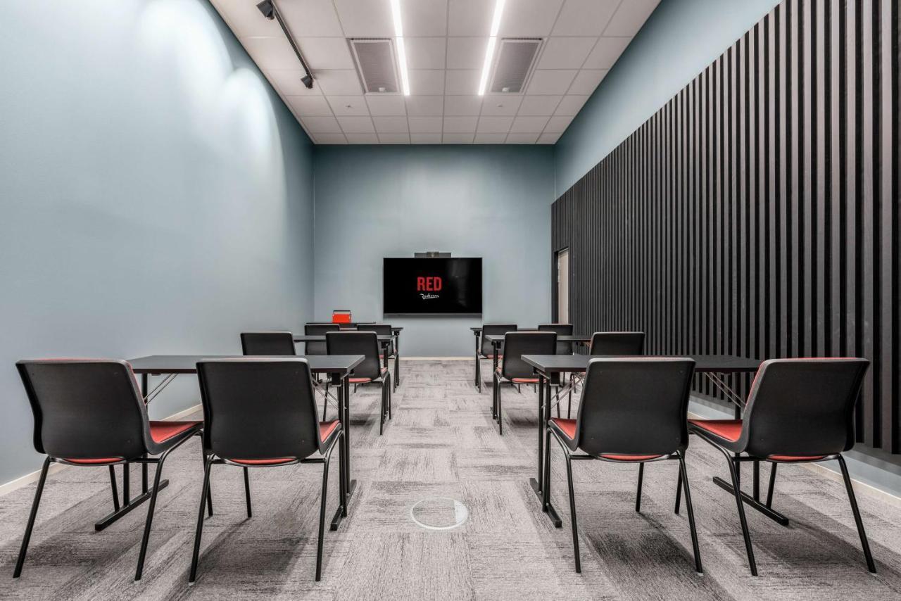 Hotel Radisson Red Okern